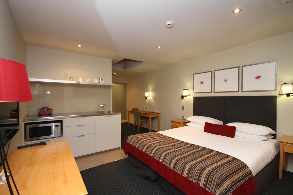 Bentleys Motor Inn Palmerston North Exterior photo
