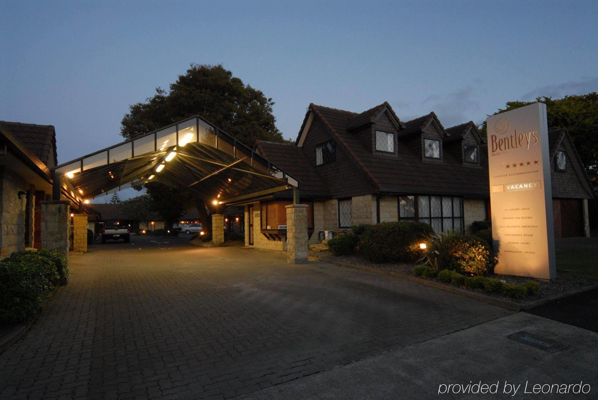 Bentleys Motor Inn Palmerston North Exterior photo