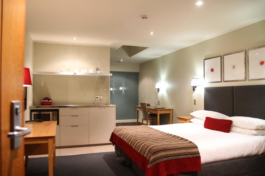 Bentleys Motor Inn Palmerston North Exterior photo